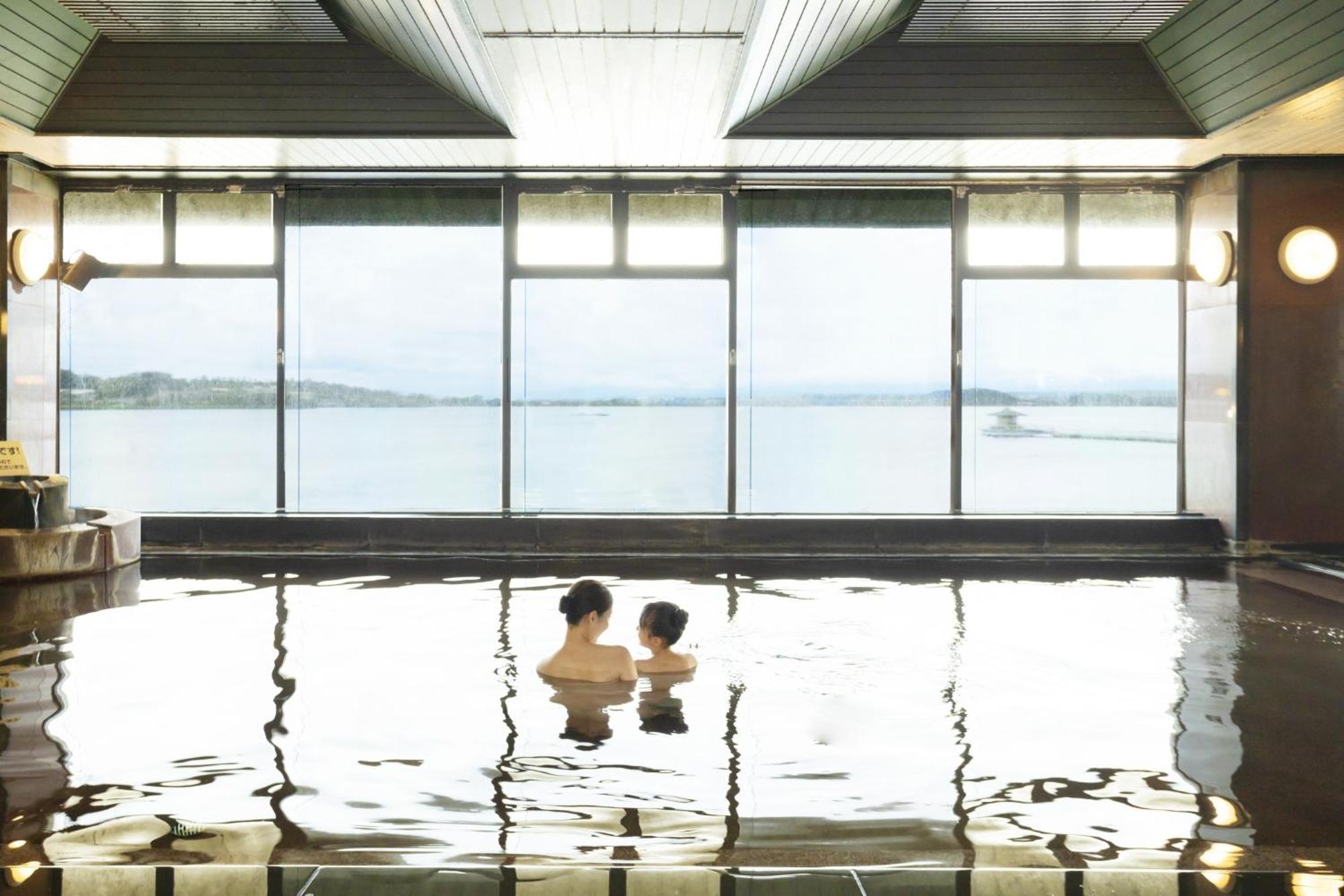 Отель Ooedo Onsen Monogatari Premium Kaga Maruya Экстерьер фото