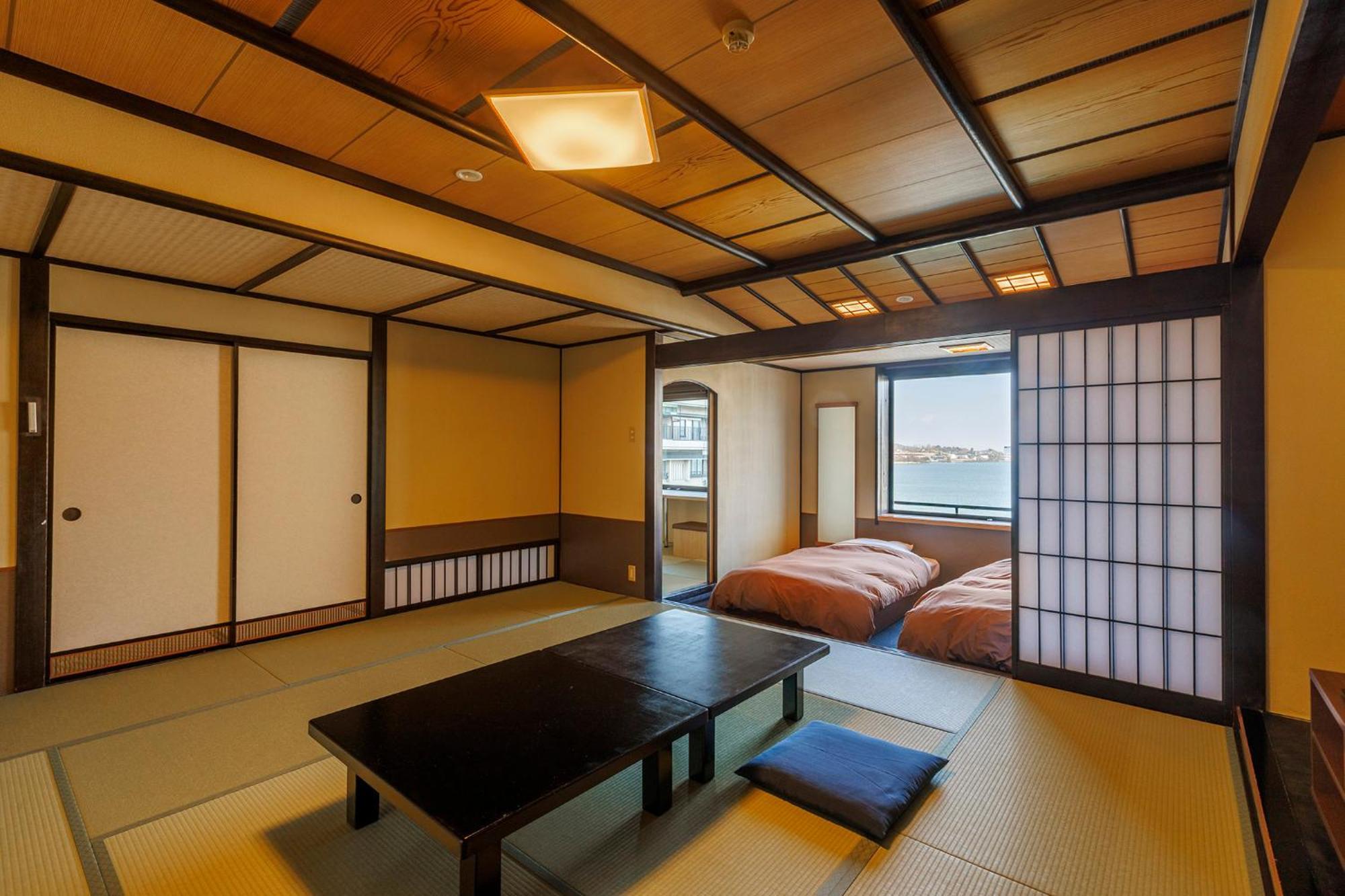 Отель Ooedo Onsen Monogatari Premium Kaga Maruya Экстерьер фото