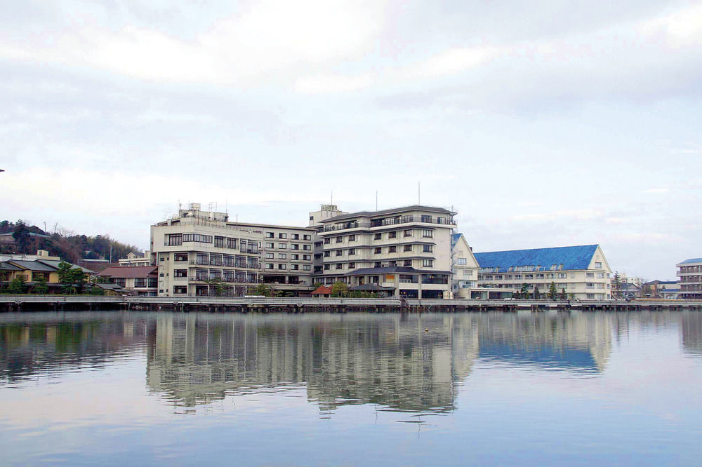 Отель Ooedo Onsen Monogatari Premium Kaga Maruya Экстерьер фото